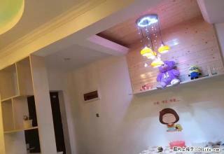 温馨精装单身公寓 米兰春天 带独立厨房客厅和卫生间 真实照片 - 上饶28生活网 sr.28life.com