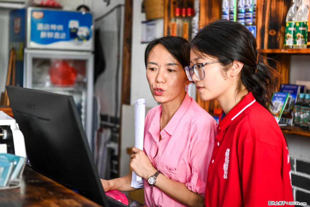 全网追的“扁担女孩”,找了一份暑假工,时薪12元 - 上饶生活资讯 - 上饶28生活网 sr.28life.com